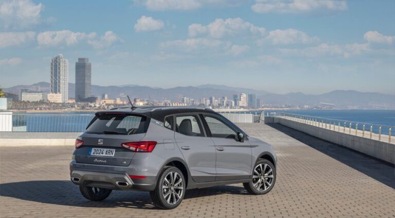 SEAT extinde gama Arona cu versiunea FR Limited