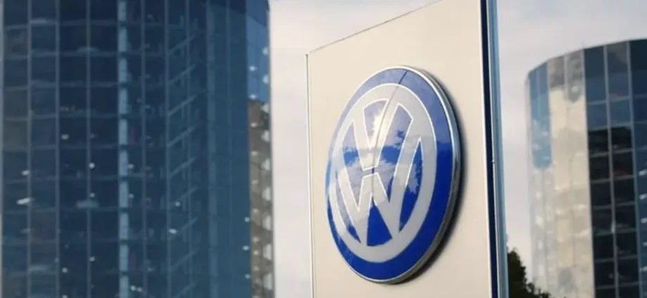 Angajații Volkswagen ar putea avea salarii înghețate până în 2030