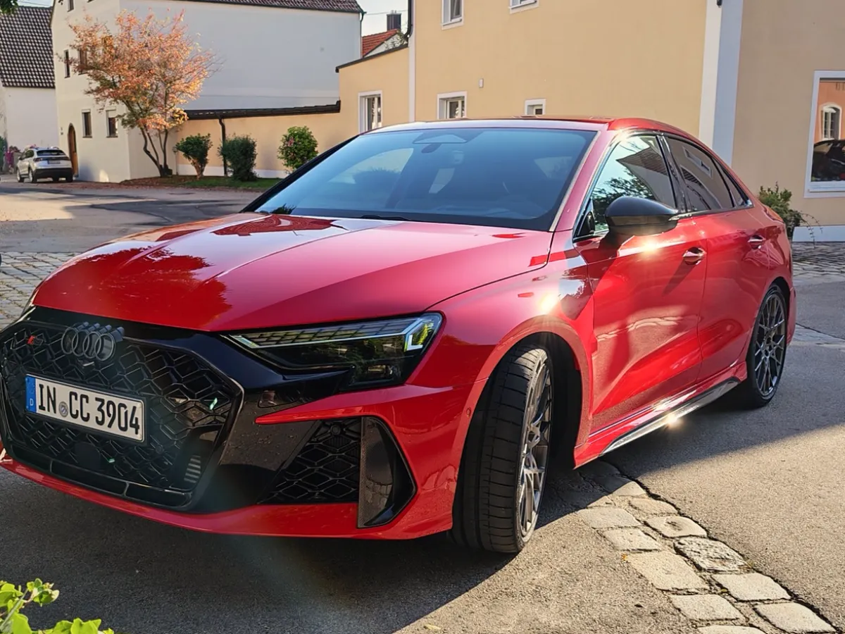 Audi A3: transformarea unui hatchback în mașină complet versatilă