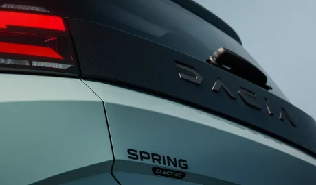 Dacia oferă până la 240.000 lei angajaților care pleacă - ce se întâmplă la Mioveni?