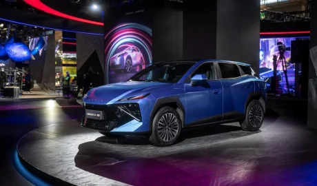 Debut european pentru SUV-ul de clasă mică Omoda 4: versiune full-hybrid cu 224 CP