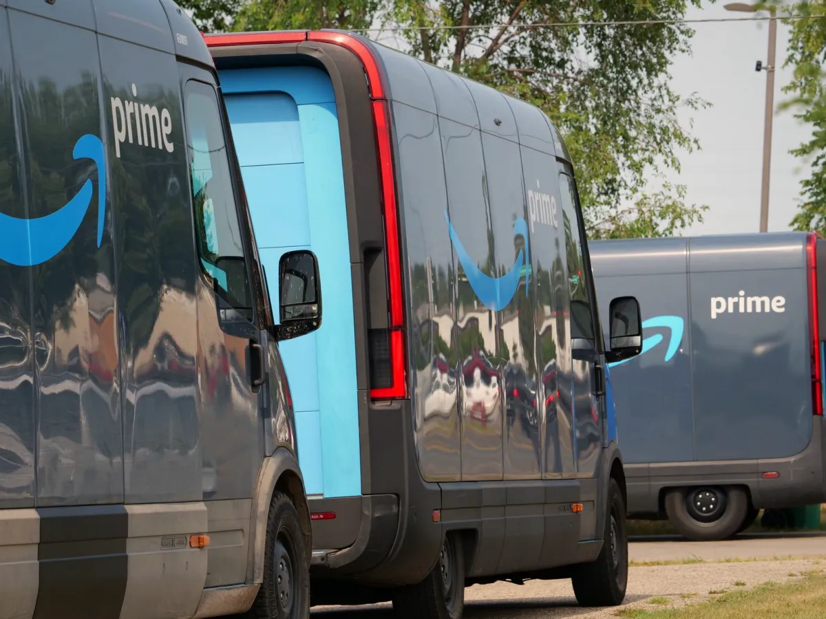 Kia PV5 ar trebui să aducă stilul utilitarului în designul modern