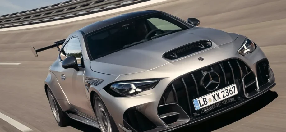 Mercedes-AMG CLE 646: 646 CP, 30 unități, tracțiune spate