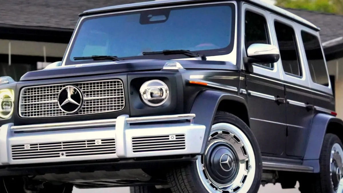 Mercedes G550 cu doar 127 km și 44.000 de euro de modificări nu se vinde