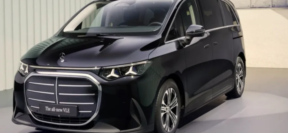 Noul Mercedes-Benz VLE este acum disponibil pentru comandă cu tracțiune integrală