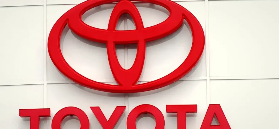 Toyota anunță rechemare pentru 105.794 de Land Cruiser din cauza unei defecțiuni