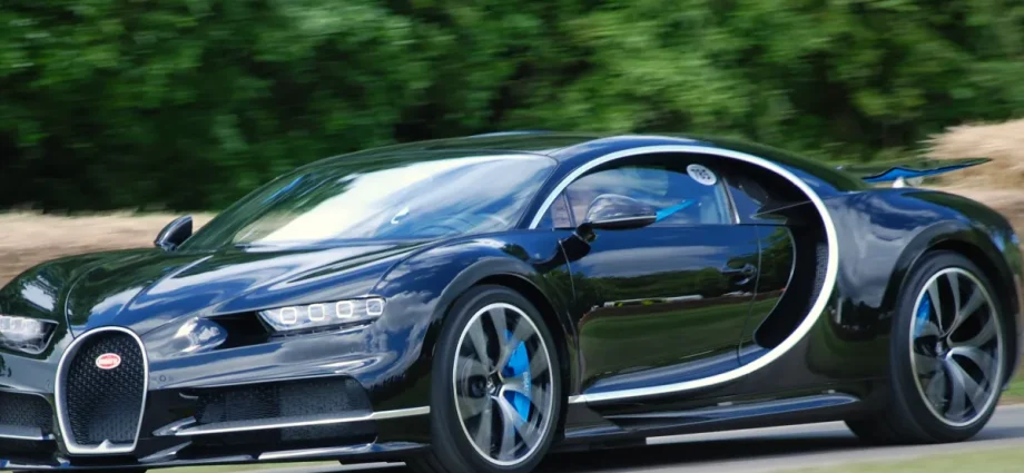 Un Chiron furat de la un dealer Bugatti a ajuns în Austria, potrivit surselor