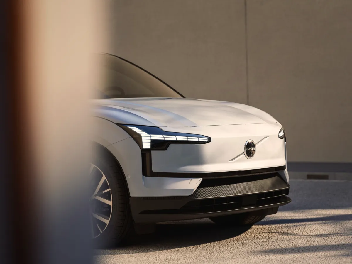 Volvo anunță un model electric nou, cu prețuri reduse, în 2027