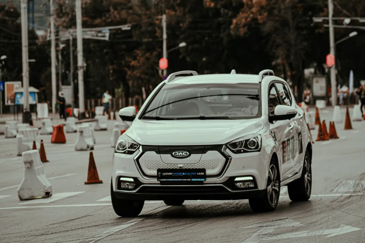 VW T-Roc a depășit vânzările Golfului după opt ani